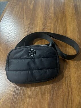 Lululemon Everywhere Belt Bag Wunder Puff Black 1L